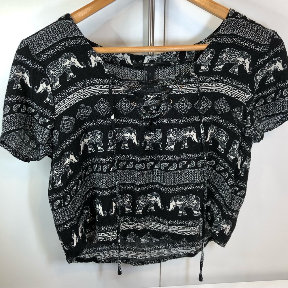 🍁3/$22 Forever 21 Crop Top